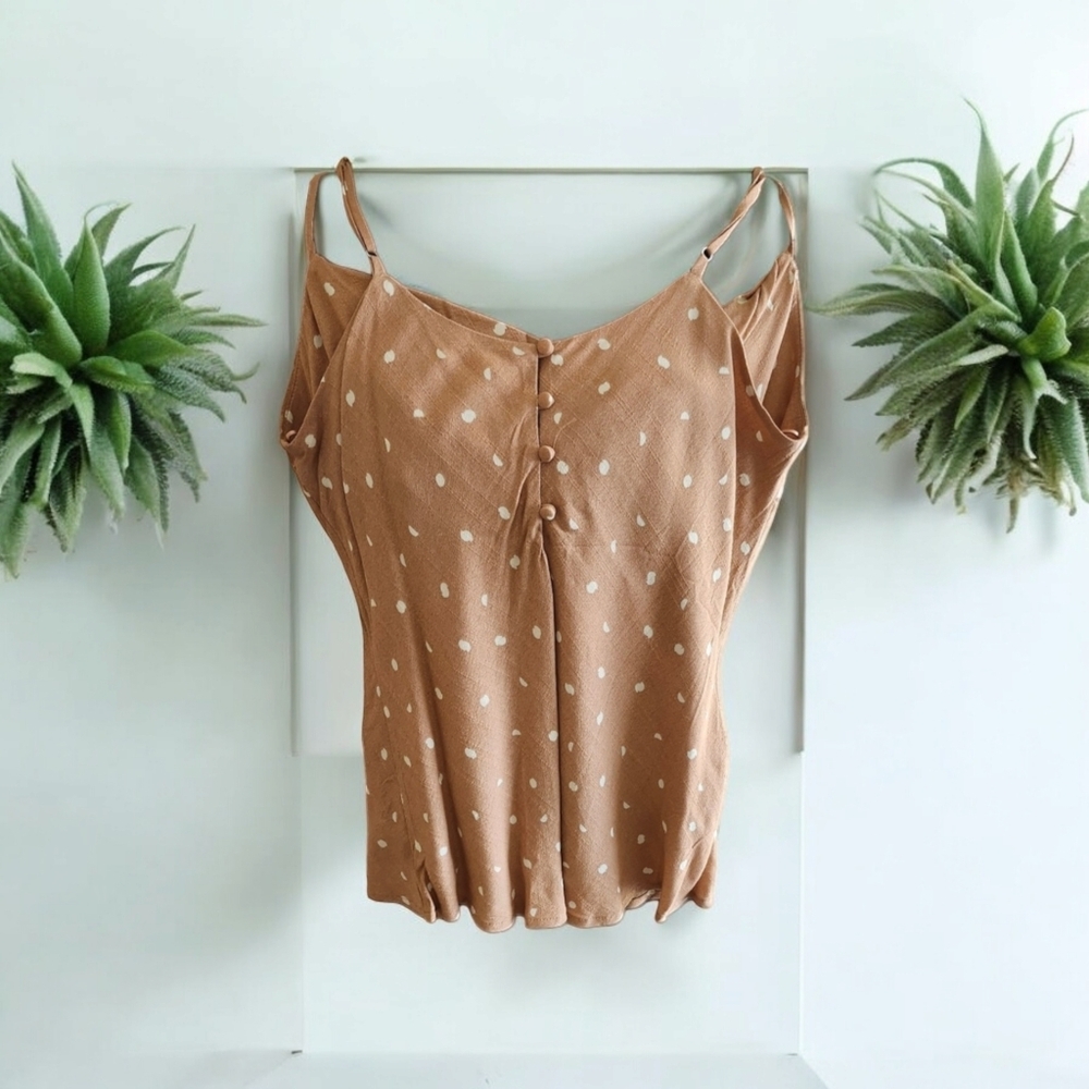 NWOT Stunning Sleeveless Blouse - Picture 5 of 5